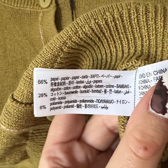 ZARA | Khaki Green Button-Up Cropped Cardigan with Contrast Topstitching - Picture 7 of 11